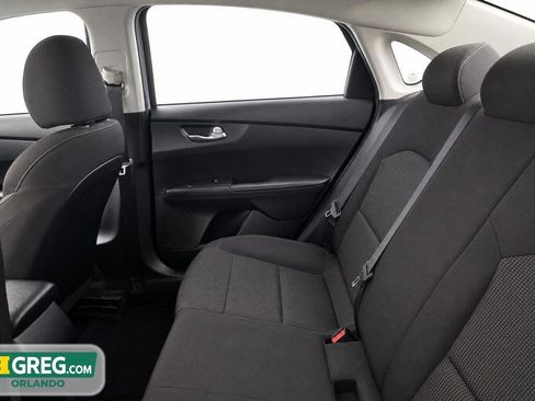Used 2019 Kia Forte LXS FWD image 15