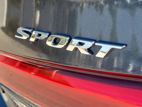 Used 2023 Honda Civic Sport image 12