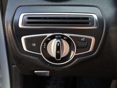 Used 2016 Mercedes-Benz C 300 4MATIC Sedan image 15