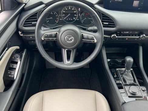 Used 2025 MAZDA MAZDA3 s FWD image 14