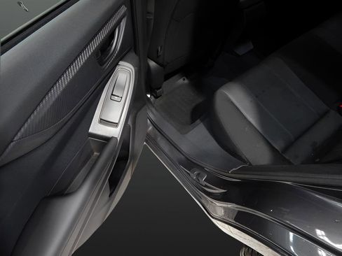 Used 2019 Subaru Impreza 2.0i Premium w/ Eyesight & BSD/Rcta & SRF image 31