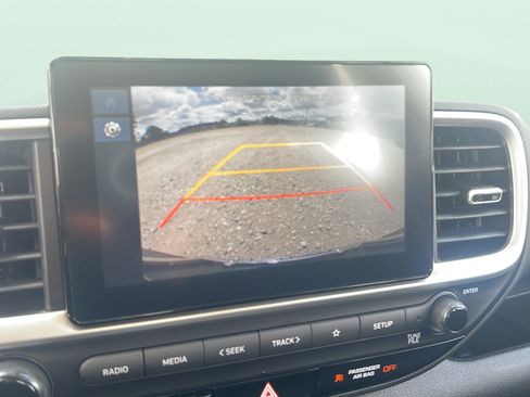 Certified 2026 Hyundai Venue SE FWD image 17