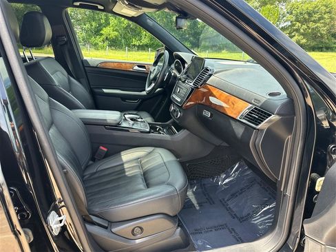 Used 2017 Mercedes-Benz GLS 450 4MATIC image 39
