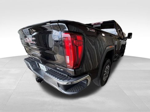 Used 2021 GMC Sierra 2500 SLT w/ SLT Convenience Package AWD/4WD image 4
