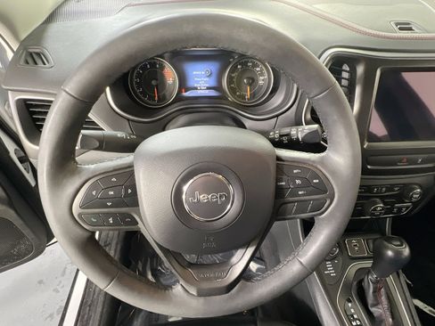 Used 2022 Jeep Cherokee Trailhawk w/ Premium Leather Package image 11