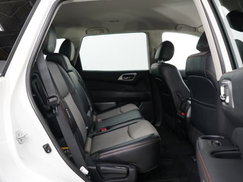 Used 2020 Nissan Pathfinder SV w/ Rock Creek Edition image 11