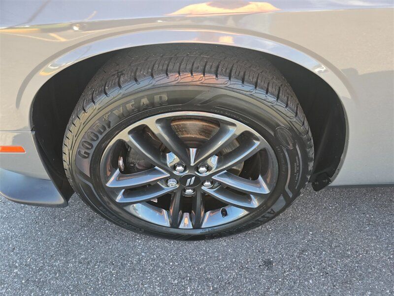 Used 2019 Dodge Challenger GT w/ Blacktop Package AWD/4WD image 24