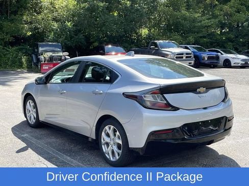 Used 2017 Chevrolet Volt Premier w/ Driver Confidence II Package FWD image 5