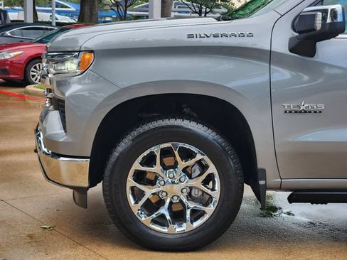 Used 2025 Chevrolet Silverado 1500 LTZ w/ Technology Package AWD/4WD image 17