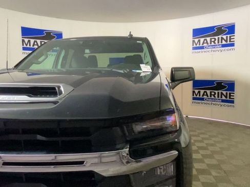 Used 2024 Chevrolet Silverado 2500 LT AWD/4WD image 5