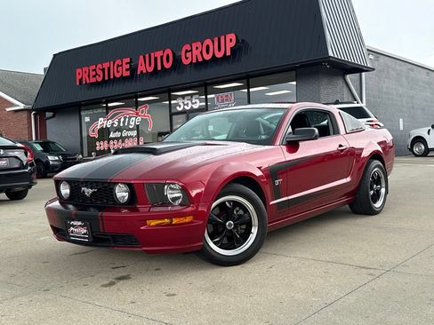 Used 2007 Ford Mustang GT Premium RWD image 16