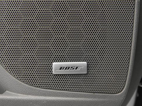 Used 2017 Chevrolet Impala Premier w/ Enhanced Convenience Package image 32