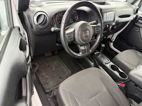 Used 2017 Jeep Wrangler Unlimited Sport w/ Quick Order Package 24S AWD/4WD image 14