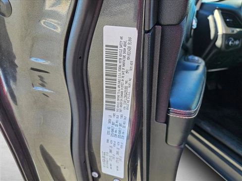 Used 2016 Jeep Cherokee Latitude w/ Comfort & Sound Group image 22