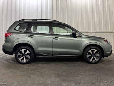 Used 2018 Subaru Forester 2.5i w/ Alloy Wheel Package AWD/4WD image 5