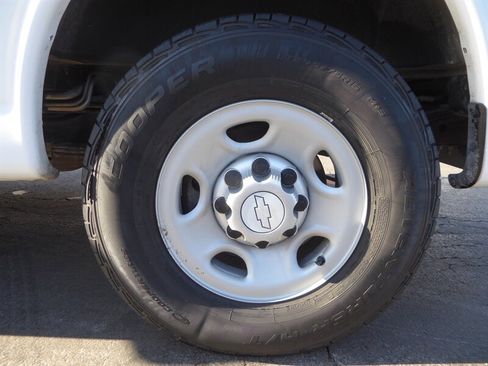 Used 2017 Chevrolet Express 2500 LS image 30