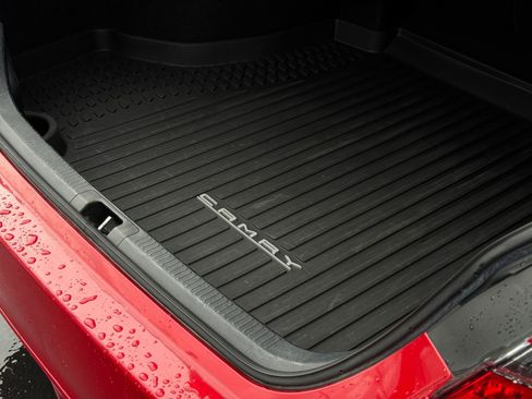 Used 2024 Toyota Camry SE image 30