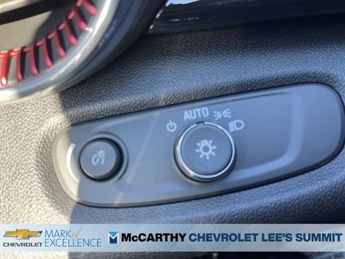 New 2026 Chevrolet Trax RS w/ Sunroof Package image 29