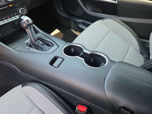 Used 2024 Ford Mustang Convertible RWD image 20