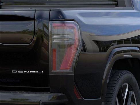 New 2025 GMC Sierra EV Denali image 11