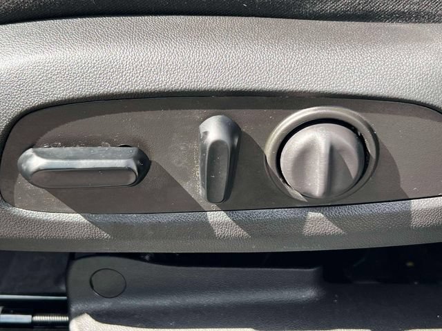 Used 2024 Chevrolet Equinox LT FWD image 20