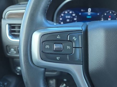 Used 2023 Chevrolet Suburban LT image 20