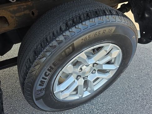 Certified 2022 Chevrolet Silverado 1500 LT image 17