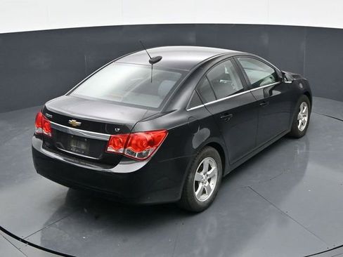 Used 2016 Chevrolet Cruze LT FWD image 15