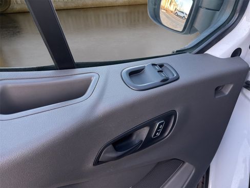 Certified 2023 Ford Transit 350 XLT image 18