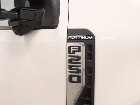 Used 2024 Ford F250 Platinum AWD/4WD image 38