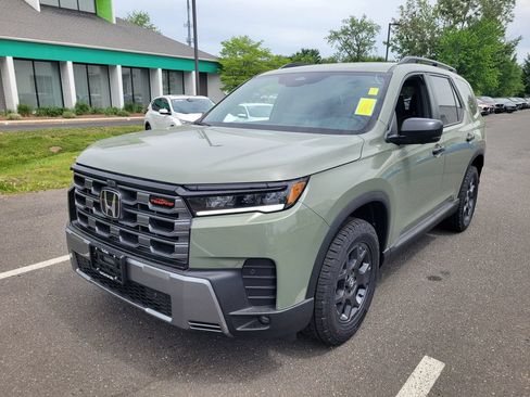 New 2026 Honda Pilot TrailSport image 11
