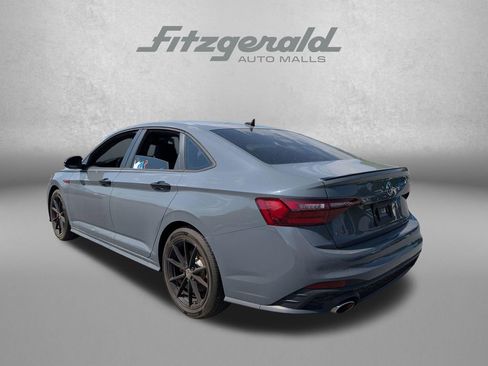 Used 2024 Volkswagen Jetta GLI 40th Anniversary Edition FWD image 8