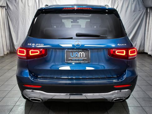 Used 2020 Mercedes-Benz GLB 250 4MATIC image 5