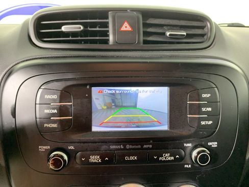 Used 2016 Kia Soul + image 26