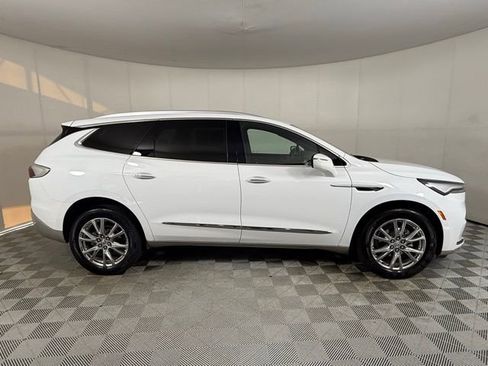 Used 2023 Buick Enclave Essence w/ Experience Buick Package image 8