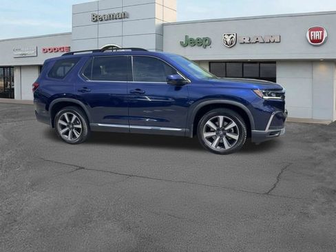 Used 2023 Honda Pilot Elite image 2