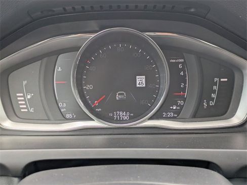 Used 2017 Volvo S60 T5 Inscription Platinum image 29