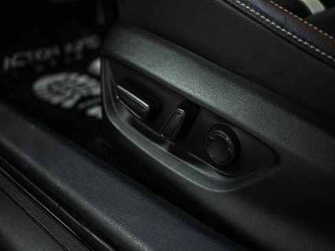 Used 2025 Toyota Camry SE w/ Multimedia Upgrade Package image 15