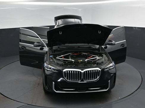Used 2024 BMW X5 xDrive50e w/ Premium Package AWD/4WD image 52