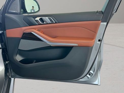 Used 2026 BMW X5 sDrive40i w/ M Sport Package image 28