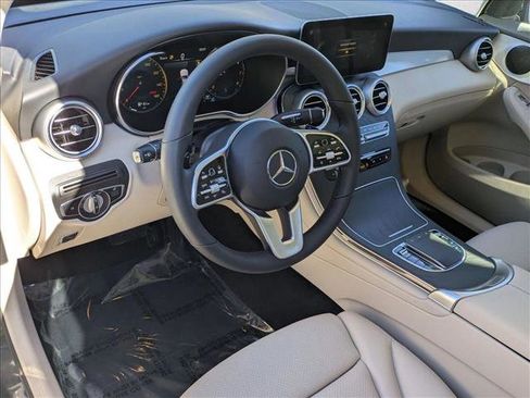 Certified 2022 Mercedes-Benz GLC 300 4MATIC image 10