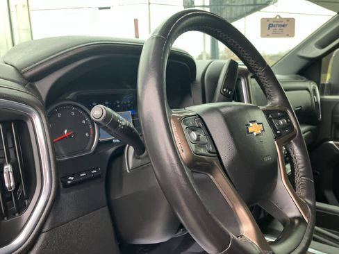 Used 2022 Chevrolet Silverado 3500 High Country w/ Z71 Off-Road Package image 9