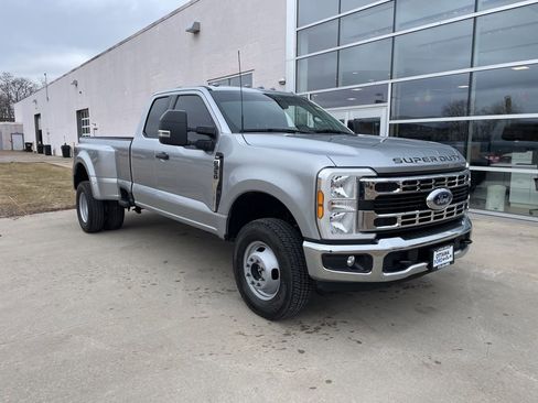 Used 2024 Ford F350 XLT w/ FX4 Off-Road Package image 1