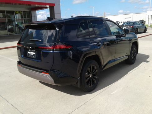 New 2026 Toyota RAV4 SE image 2