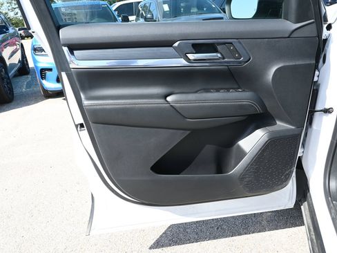 Used 2026 GMC Terrain Elevation FWD image 8