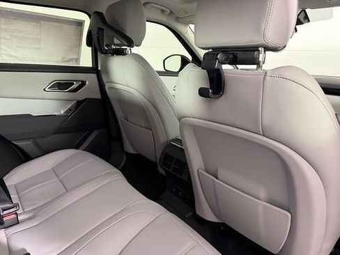 Used 2025 Land Rover Range Rover Velar S image 24
