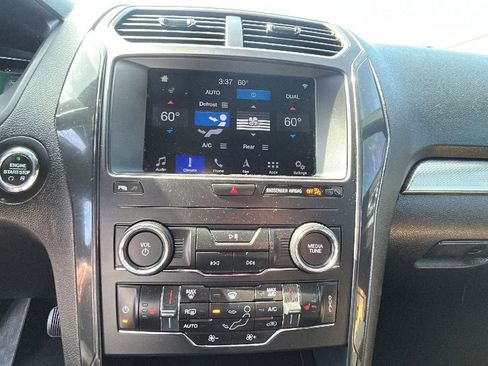 Used 2019 Ford Explorer XLT w/ Equipment Group 202A image 16