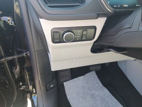 New 2025 Ford Escape Active w/ Active Premium Tech Pack image 16