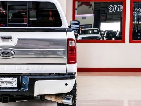 Used 2013 Ford F250 Platinum w/ FX4 Off Road Pkg image 43