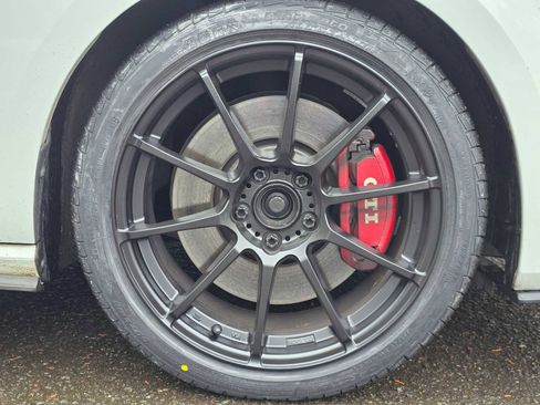 Used 2017 Volkswagen GTI SE image 9